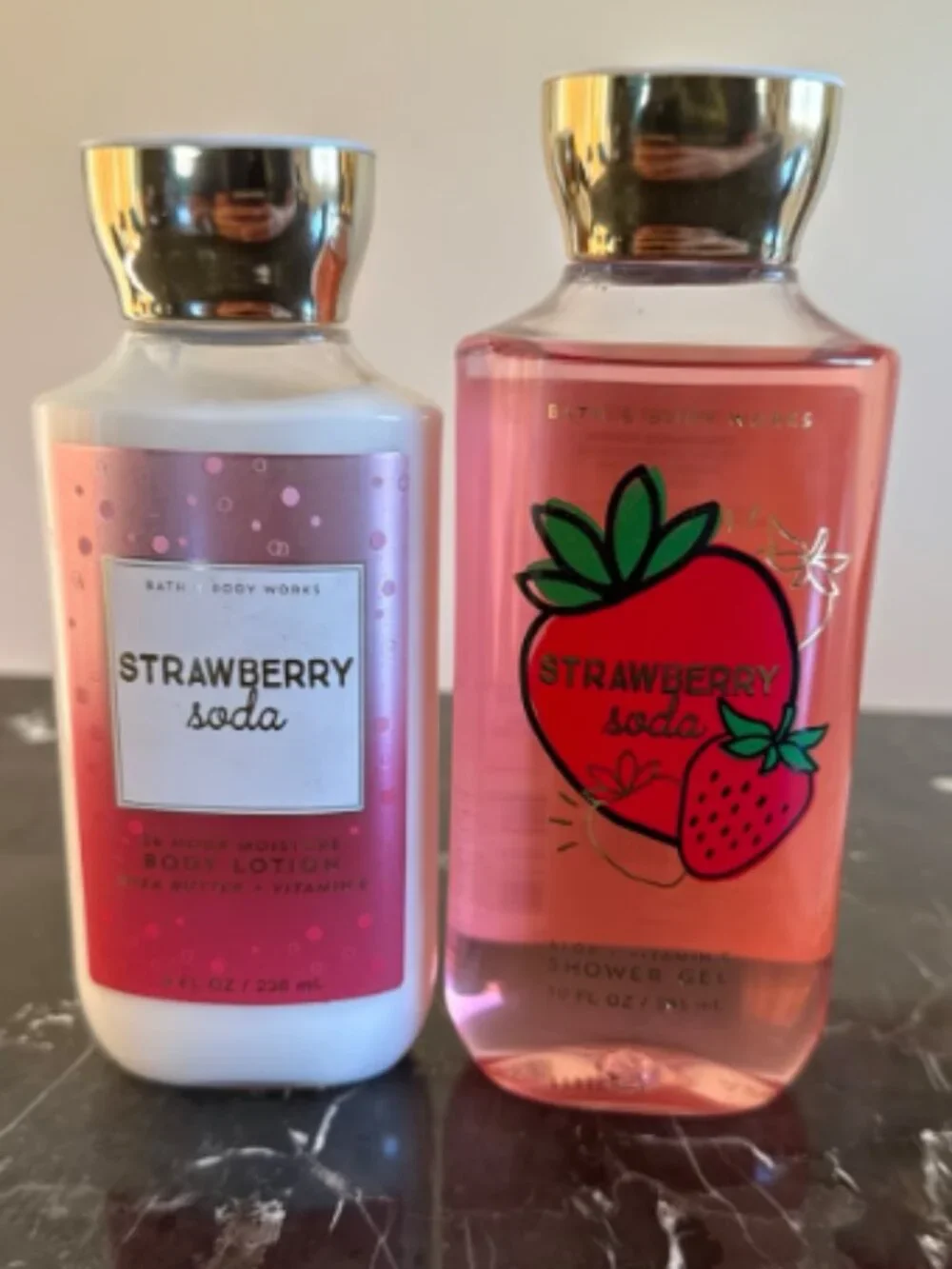 NEW STRAWBERRY SODA BUNDLE - BATH AND BODY WORKS